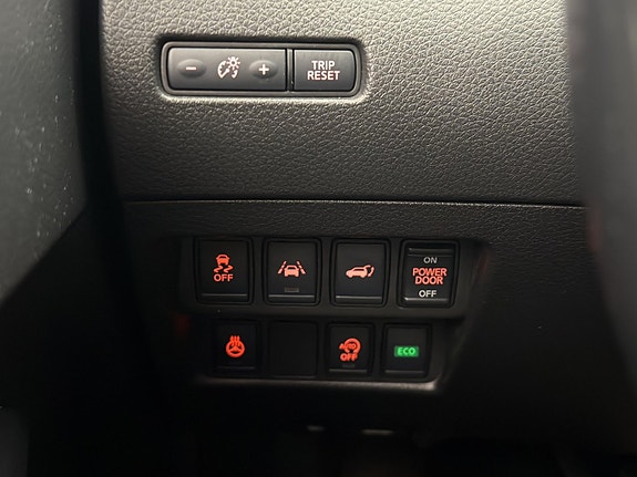 Nissan X-Trail 14 of 29