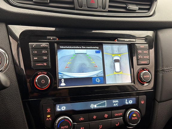 Nissan X-Trail 18 of 29