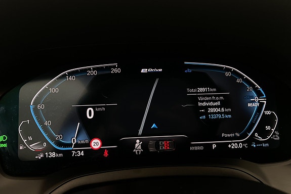 BMW 330e 13 of 29