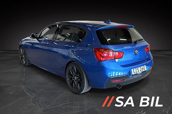 BMW 116d 4 of 6