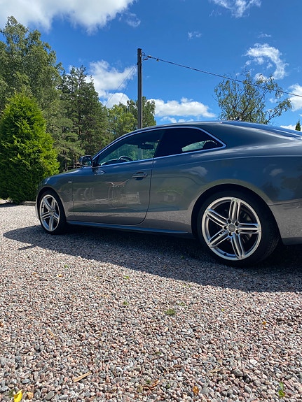 Audi A5 2 of 5