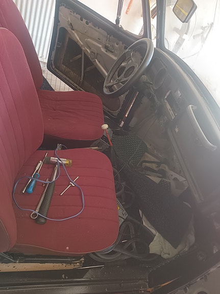 Volkswagen 1302 4 of 4