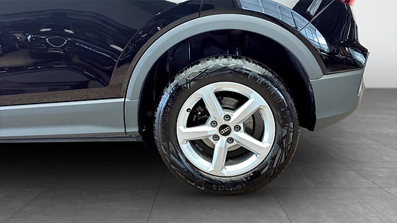 Audi Q2 6 of 12