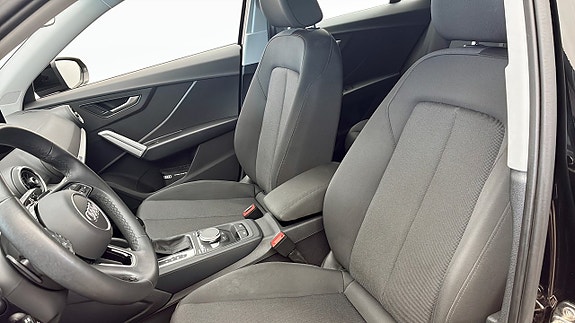 Audi Q2 8 of 12