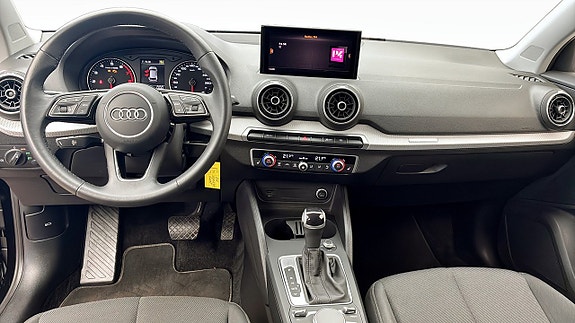 Audi Q2 10 of 12
