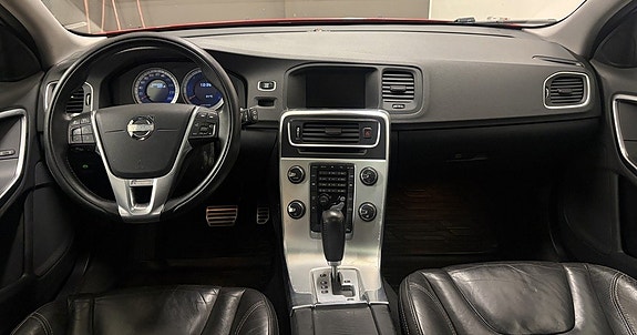 Volvo V60 8 of 12