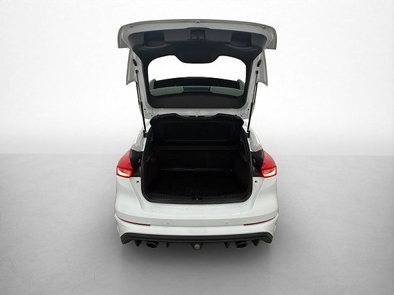 Ford Focus 28 of 30