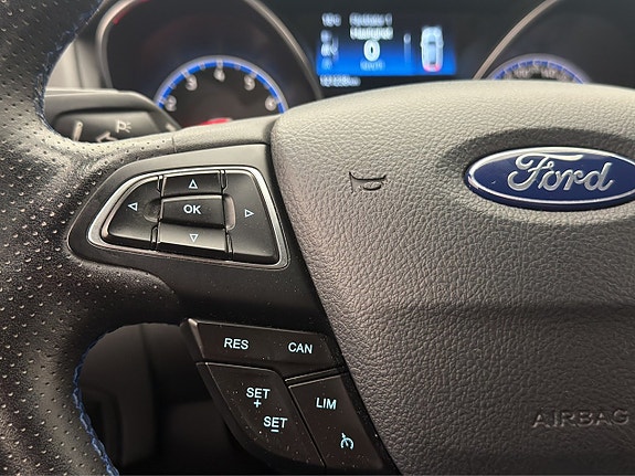 Ford Focus 18 of 30