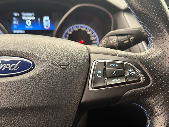 Ford Focus 19 of 30