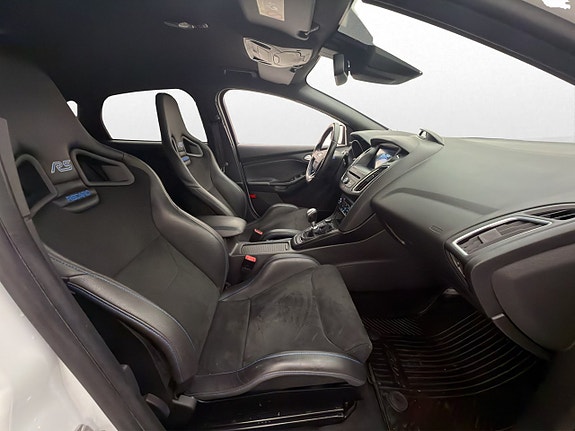 Ford Focus 14 of 30
