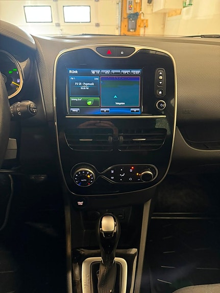Renault Clio 10 of 13