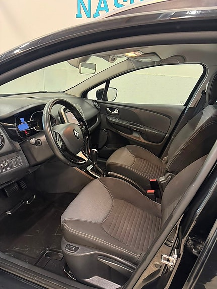 Renault Clio 13 of 13