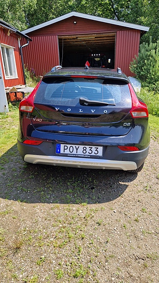 Volvo V40 Cross Country 3 of 5