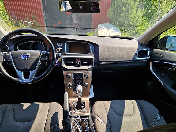 Volvo V40 Cross Country 4 of 5