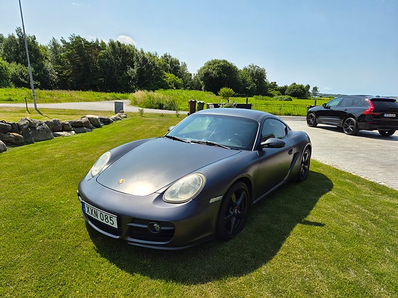 Porsche Cayman 2 of 5