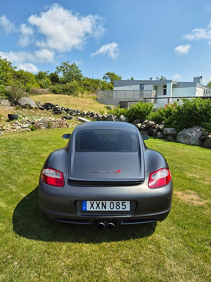 Porsche Cayman 4 of 5