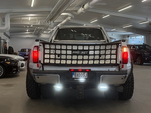 Ford F-350 18 of 18