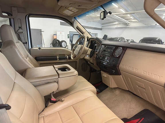 Ford F-350 5 of 5