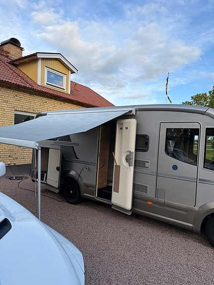 Knaus R10 3 of 10