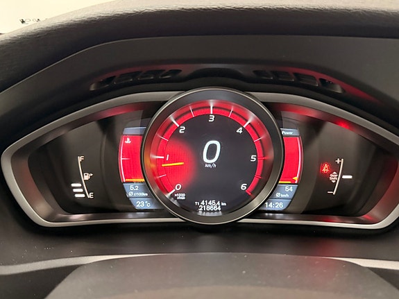 Volvo V40 15 of 25