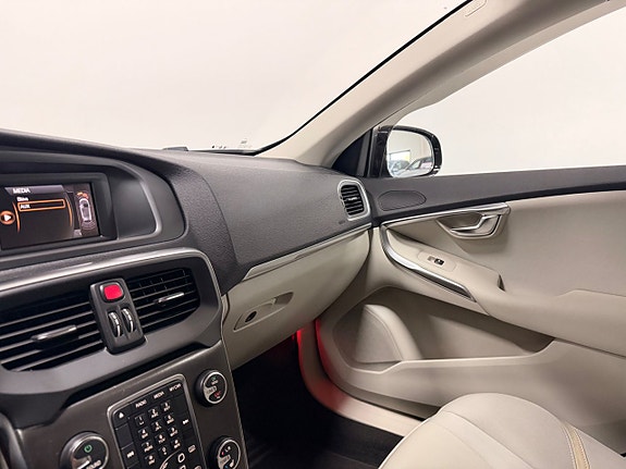 Volvo V40 22 of 25