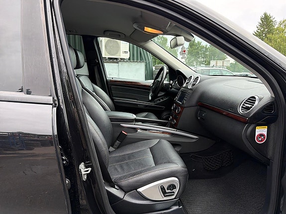 Mercedes-Benz GLB250+ 17 of 22