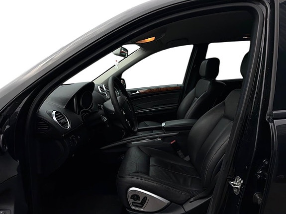 Mercedes-Benz GLB250+ 15 of 22