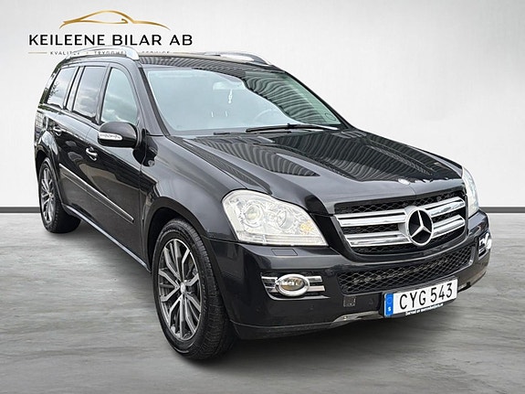 Mercedes-Benz GLA250+ 4 of 24