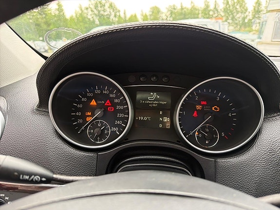 Mercedes-Benz GLB250+ 12 of 22