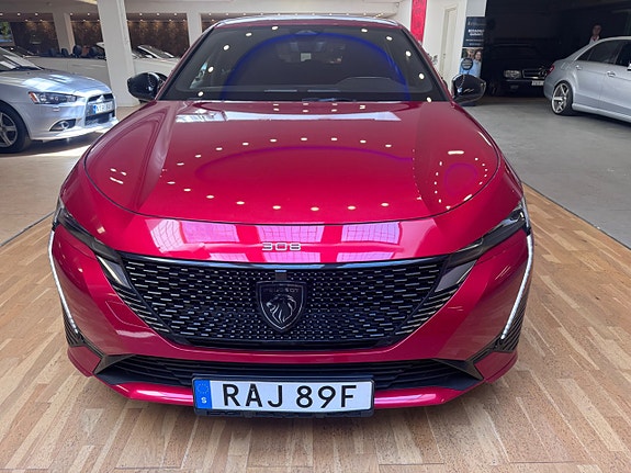 Peugeot 308 4 of 18