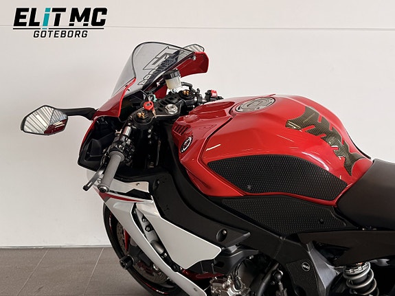 Yamaha Yzf-r1 1.0 | Helsystem Yoshimura | Nyservad 11 of 21