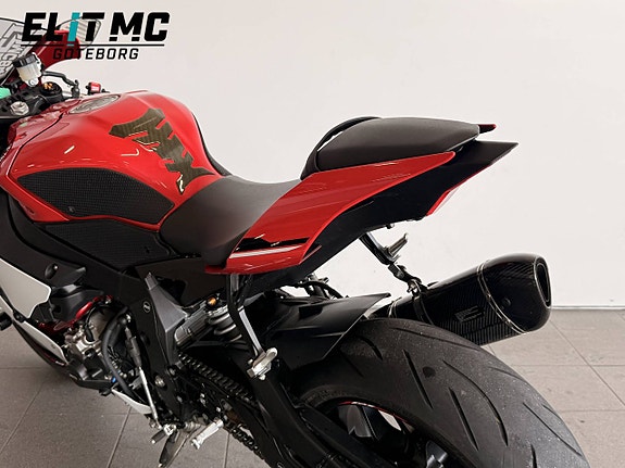 Yamaha Yzf-r1 1.0 | Helsystem Yoshimura | Nyservad 12 of 21