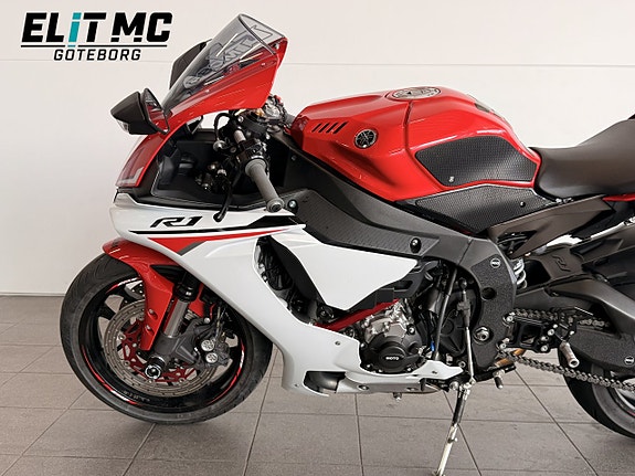 Yamaha Yzf-r1 1.0 | Helsystem Yoshimura | Nyservad 14 of 21