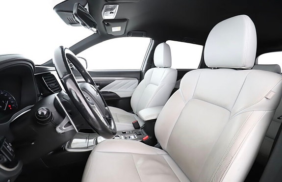 Mitsubishi Outlander 3 of 14