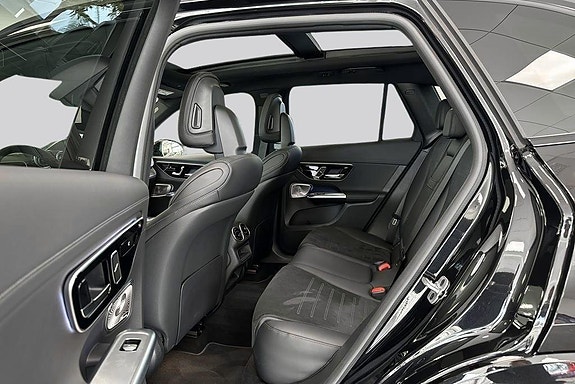 Mercedes-Benz GLC300 de 10 of 15