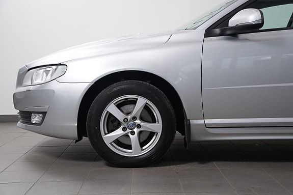 Volvo V70 8 of 20