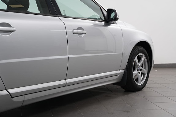 Volvo V70 9 of 20