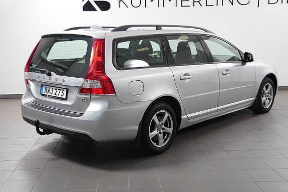Volvo V70 11 of 20