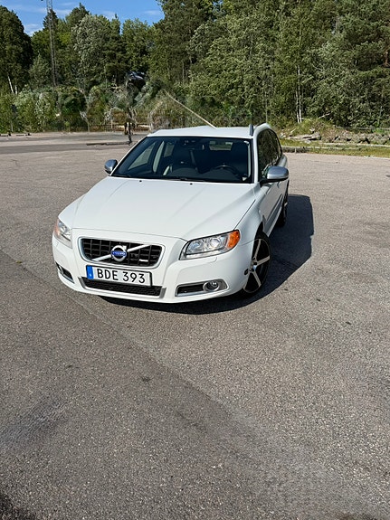 Volvo V70 5 of 5