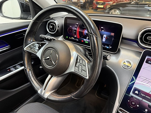 Mercedes-Benz C300 15 of 18