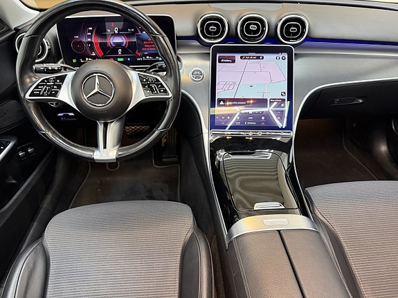Mercedes-Benz C300 7 of 18