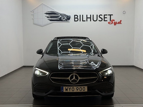 Mercedes-Benz C300 16 of 18