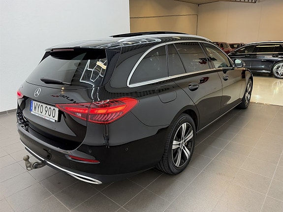 Mercedes-Benz C300 12 of 18