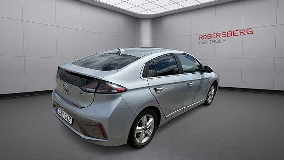 Hyundai IONIQ 6 of 9