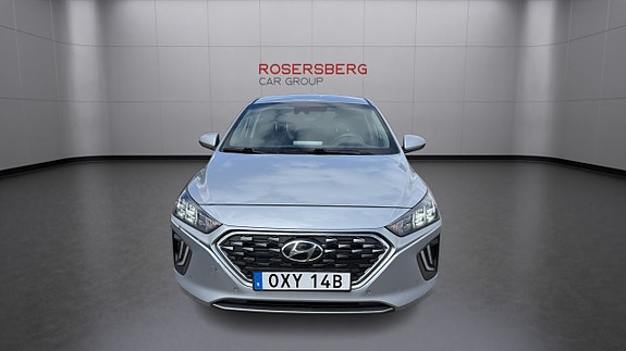 Hyundai IONIQ 2 of 9