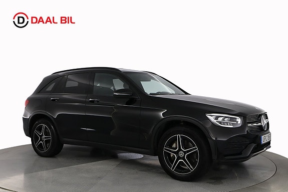 Mercedes-Benz GLC300 e 4 of 5