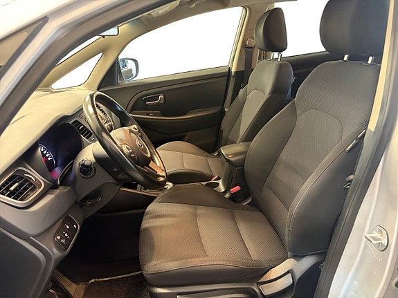Kia Carens 13 of 18