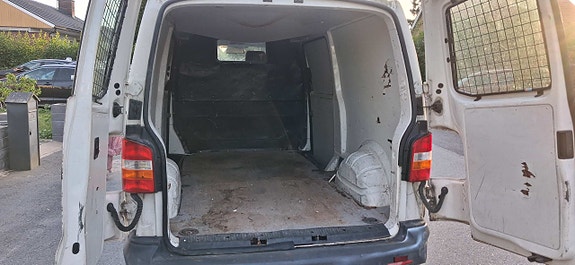 Volkswagen Transporter 6 of 7