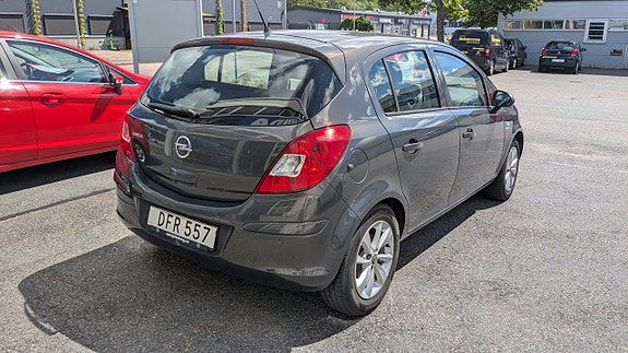 Opel Corsa 4 of 5