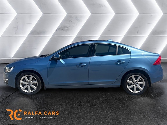 Volvo S60 3 of 5